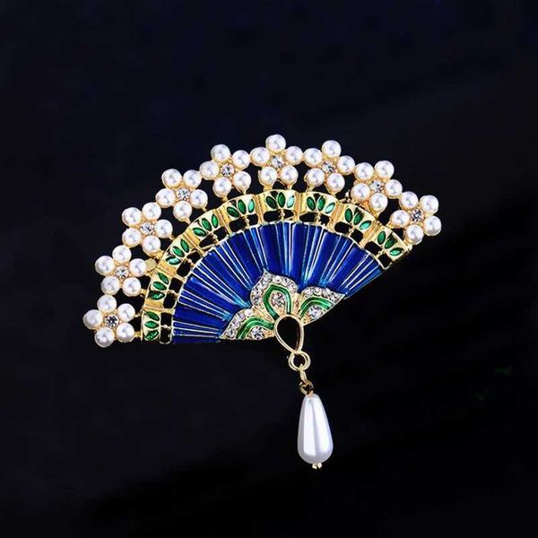 

pins brooches classic fashion enamel fan brooches for women banquet accessories collar pin brooch party causal pinsl230315, Gray