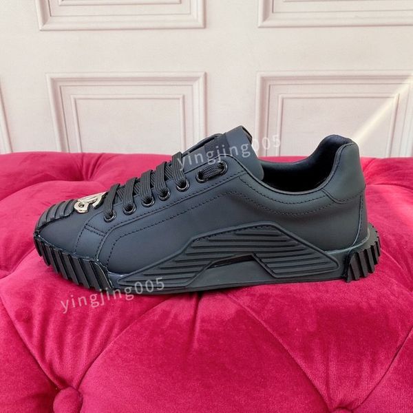 

2023 womens sneaker shoes brushed leather trainers man technical rubber re-nylon white black runner sports lug sole casual walking