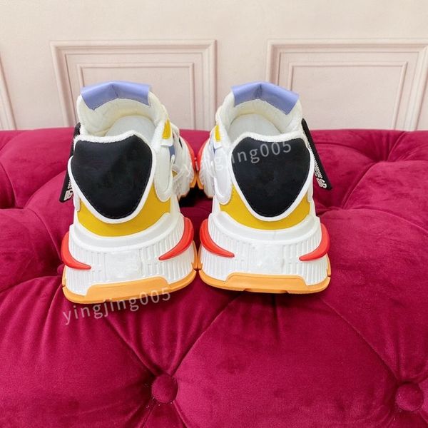 

new men perforated sneakers sporty shoes white black grey casual shoe for woman rubber sole trainer with triangle logo sneaker2023