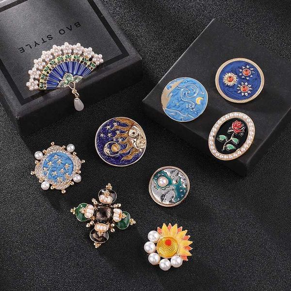 

pins brooches vintage sun god brooch starry sky cloud enamel brooches milky way series accessory pin brooches woman partyl230315, Gray