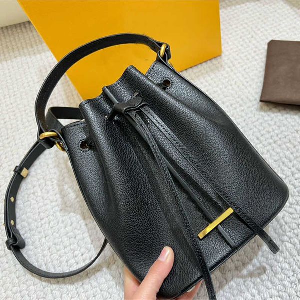 

designer bag women bucket luxurys handbag drawstring leather shoulder bag leather bucket wallet designer lady beach hand bags purses 230224