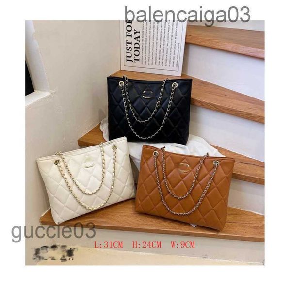 

designer channel bag handbag tote shoulder crossbody bag fashion luxurious womans mens leisure new underarm commuter messenger makeup bag