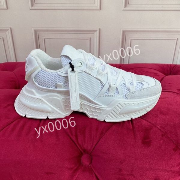 

mens designer dunks running shoes woman fashion black white leather platform dunkes shoe massage outdoor air sports trainers breathable desi