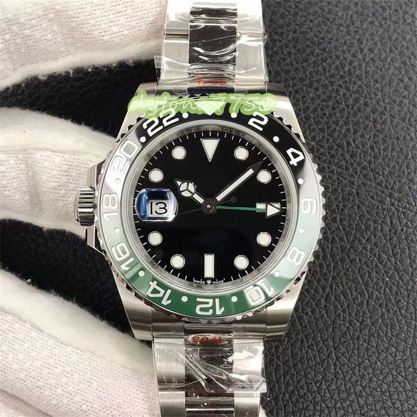 

2023new ew watch diameter 40mm and thickness of 12.5mm it has 3186 movement and a calendar high-tech integrated ceramic outer ring 904 steel, Slivery;golden