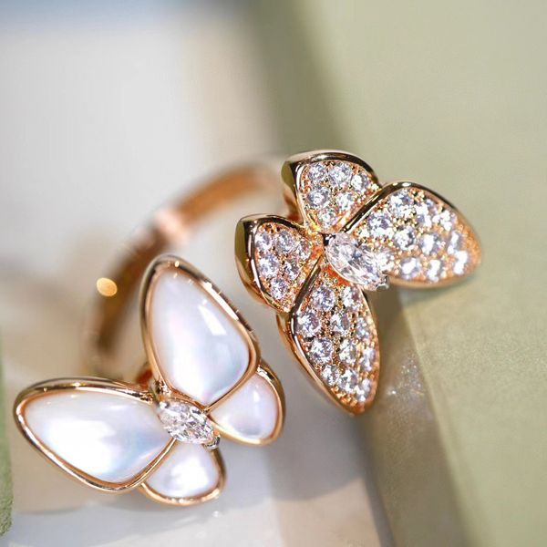 

high version fritillary stones butterfly ring three-dimensional light luxury index ring female personality fashion niche internet celebrity, Golden;silver