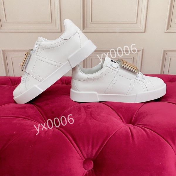 

new designer men sports running shoes women outdoor reflective designers sneakers white breathable flat walking trainers lace-up plate-forme, Black