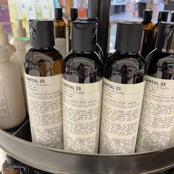 

le labo shower gel 237ml santal 33 rose 31 another 13 lys 41 bath full body quick body wash moisturizing cream lotion 8fl.oz fast delivery b