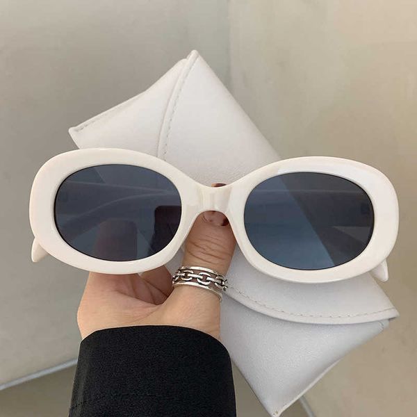 

2023personalized oval sunglasses women's summer versatile trendy street pgraphy summer driving seaside sunscreen sunglasses, White;black