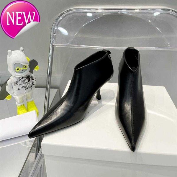 

designer the row dress shoes 2022 kitten with high heels british super boots women's leather pointed thin boots and bare, Black