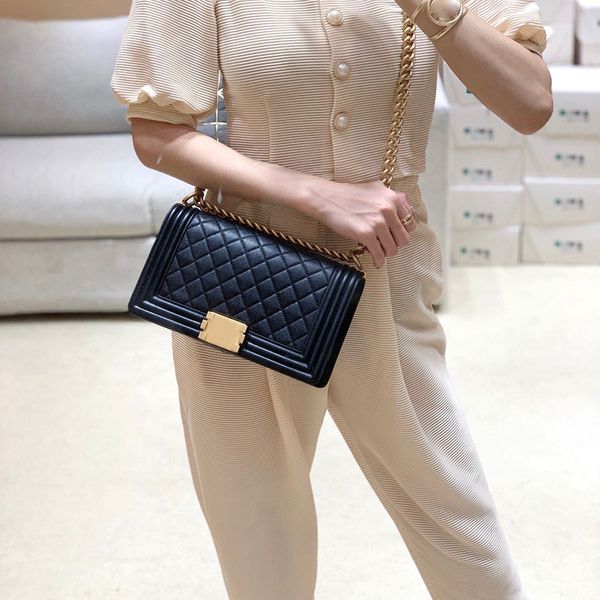 

designer flap bags luxury shoulder bag 25cm 1:1 quality handbag sheepskin crossbody bags with box mc010