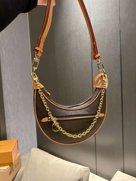 

designer half moon axillary bag clutch bags handbag purse leather plain letter hardware women purse adjustable shoudler strap m81098 underar