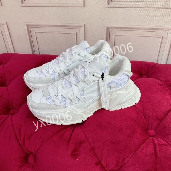 

2023mens designer dunks running shoes woman fashion black white leather platform dunkes shoe massage outdoor air sports trainers breathable