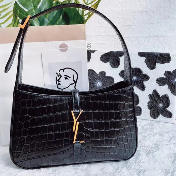 

2023 new le 5a7 underarm bag shoulder bag designer bag handbag alligator leather crossbody bag heart-shaped decoration saints