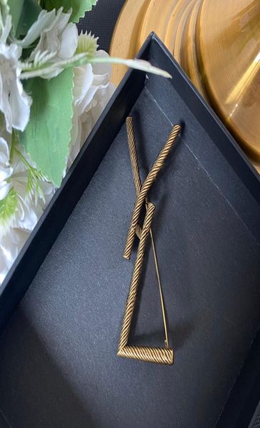 

fashion designer broochs for women luxury brooch gold jewelry dress accessory womens bamboo joint brooches breastpin4333287, Gray