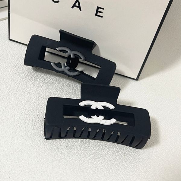 

luxury barrettes designer women girls hairpin brand classic versatile leisure hairclips fashion black shark hairpin hair clips