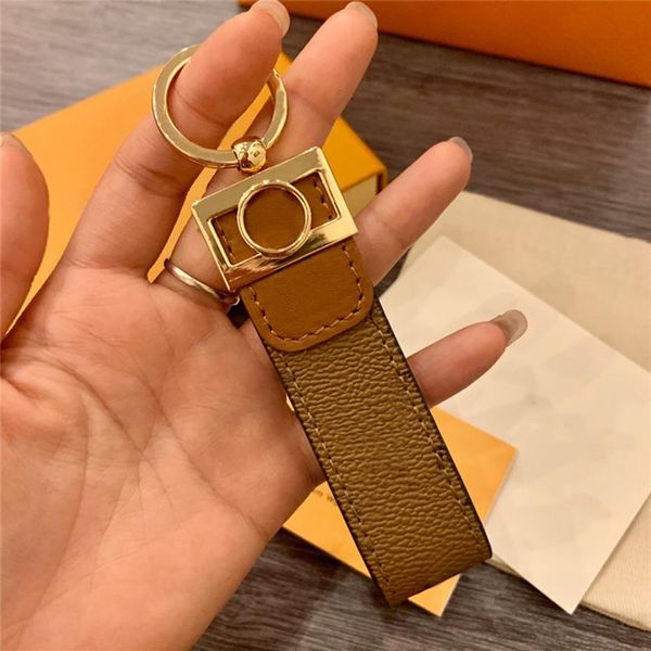 

dropship classic yellow brown pu leather key ring chain accessories fashion keychain keychains buckle for men women with retail 216p, Slivery;golden