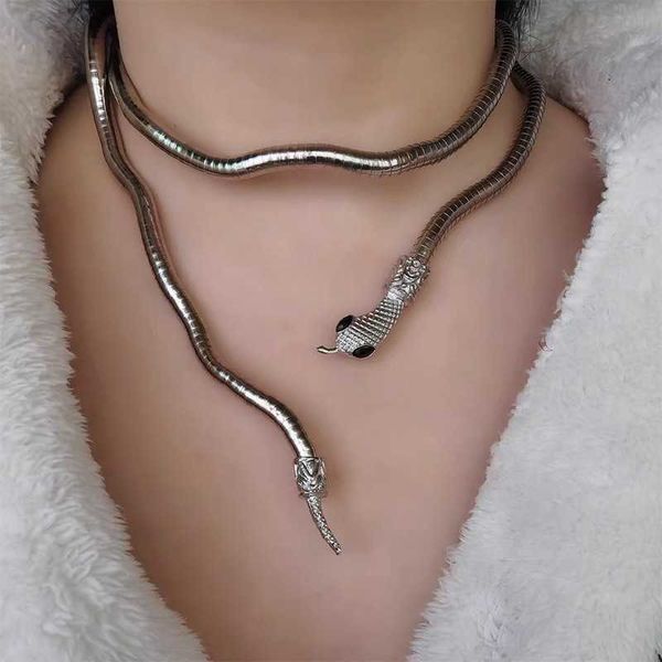 

minority personality winding snake necklace ins cool style minority design sense girl dark collar women and men, Silver