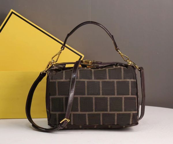 

designer designer bag latest makeup bag bento bag cross-body 7709