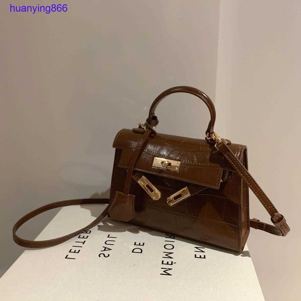 

herms's kely luxurys handbag this year's popular women's 2023 new fashion high sense small people light luxury versatile port