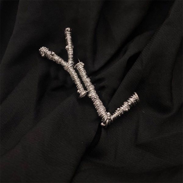 

womens clothes brooches designer no fading letter cjeweler winding metals wires classic romance summer versatile pin brooch brass fashion je, Gray