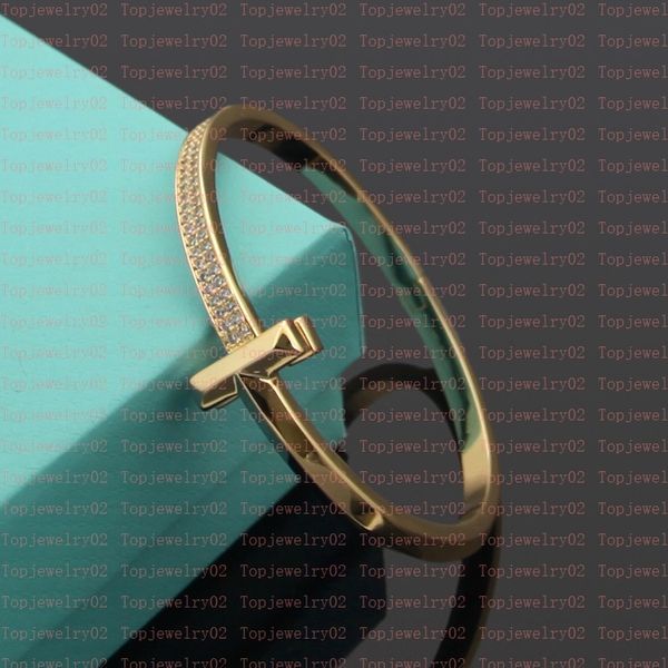 

classic t chain gold bangle luxury designer monogram openwork bangle diamonds 18k plated 925 stainless steel wedding lovers gift with box, Black