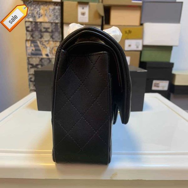 

luxury ladies brand designers shoulder bags stylish texture solid leather crossbody bag gold metal adjusted chain envelope bag factory direc