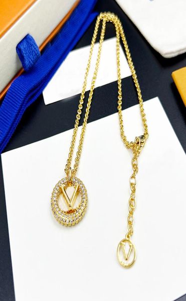 

hoop earrings women designer bracelet gold necklace jewelry sets diamond gold chain link pendent letters love bracelets men weddin1192154, Black