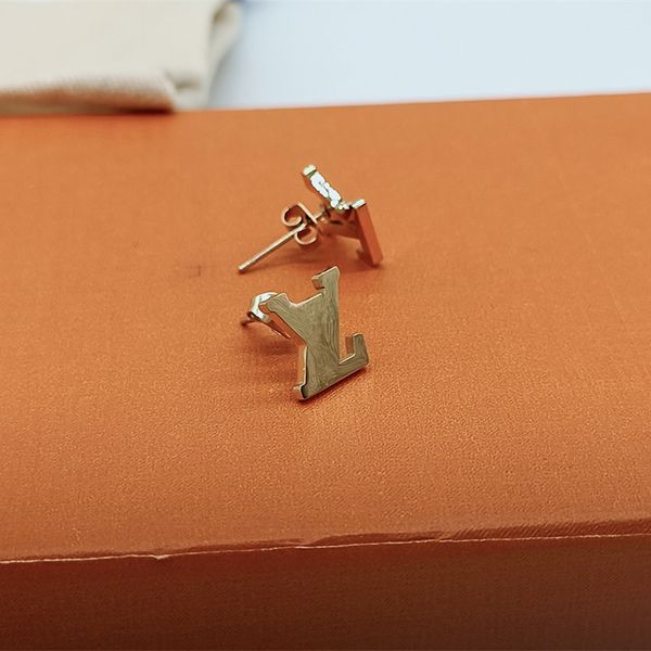 

luxury jewelry simple letter stud earrings for women 3 color elegant party earrings, Golden;silver