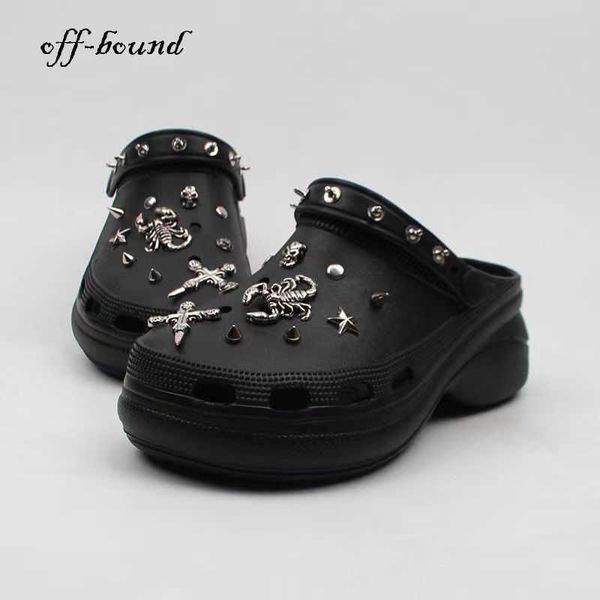 

slippers 2023 summer women shoes garden high heels punk metal charms clogs black sandals platform slippers casual for female 230317