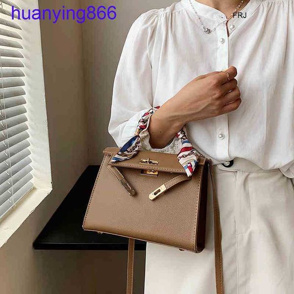 

designer bag h kelys handbags silk scarf 2023 new fashion trend large capacity womens hand single shoulder diagonalzxc mk41 t1s7