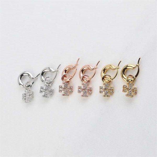 

2023 designer new tidal letter inlaid with diamond temperament simple semicircular geometry c-shaped small fresh small delicate earrings gir, Silver