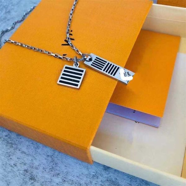 

2023 designer new lvjia enamel chessboard stripe double card necklace titanium steel colorless men's fashion simple personality unique, Black