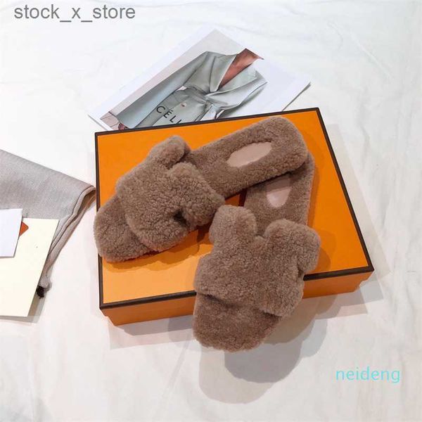 

designers women slippers oran woolskin sheepskin slides winter plush fur slide classic open toe casual sandals rubber sole flat slipper 2023, Black