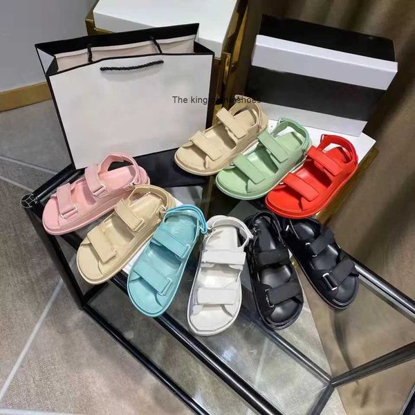 

designer buckle sandals grandad sandals dad caviar leather chain gold women sandal crystal calf quilted platform slippers, Black