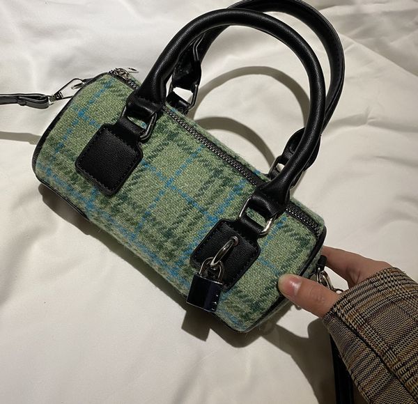 

teenagers green plaid handbags girls single shoulder circular bag lady style children all-matching crossbody bags z0929, Black