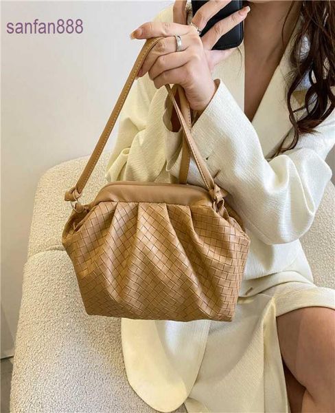 

designer luxury women bag s handbag fashion inclined shoulder womens bags versatile purses totes large capacity saddle vene8867557