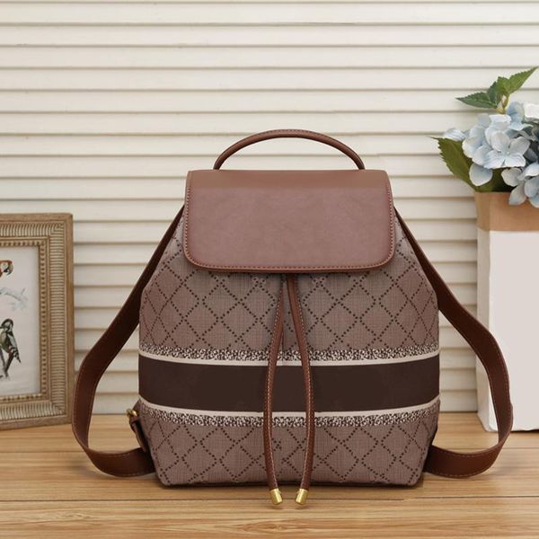 

Women Designer Backpack Fashion Shoulder Bags Classic Handbags Triangle Sign Metal Zipper Pockets Schoolbag