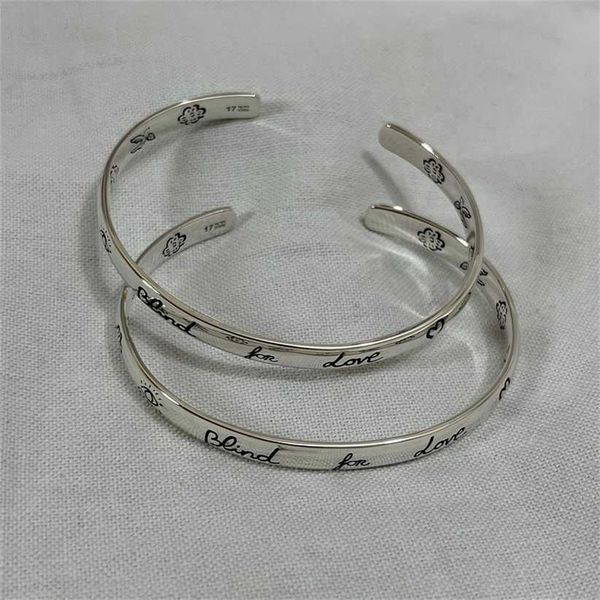 

2023 designer new jewelry gu fearless double eye heart bird flower and phrase love series bracelet, Black