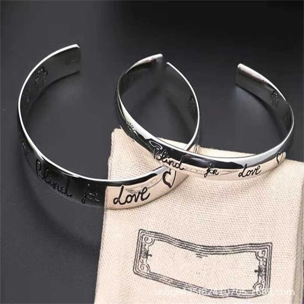 

2023 designer new jewelry silver love fearless flower language heart shaped bracelet couple's same gift, Black