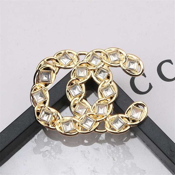 

2023 designer new small fragrant brooch simple and fashionable, Silver