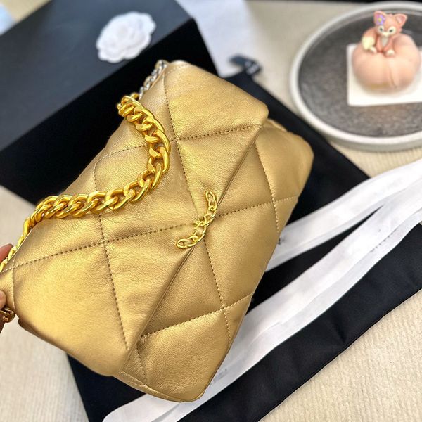 

womens trendy medium 19 quilted totes designer bag diamond lattice lambskin leather gold metal hardware crossbody shoulder handbags luxury w