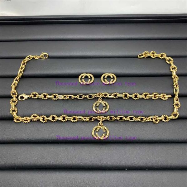 

2023 designer new gujia new letter simple sweater chain bracelet earrings female personality trend jewelry, Silver
