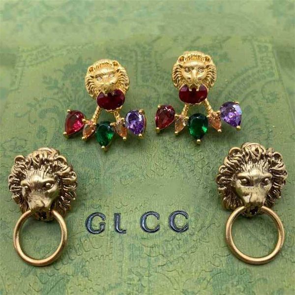 

2023 designer new family earrings gujia year brass tiger head color diamond earrings, simple accessories for women, Golden