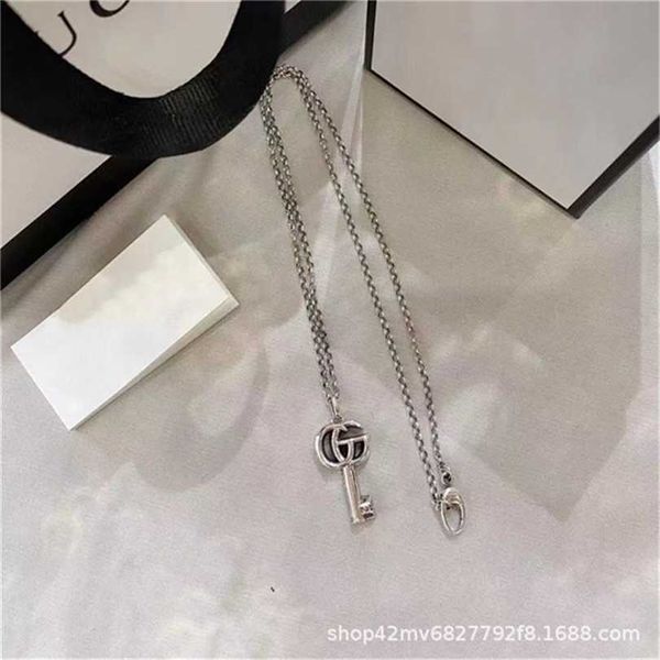 

2023 designer new fashion jewelry ancient family key necklace carved couple's clavicle chain vine letter star style, Silver