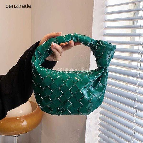 

bottegs venets jodie commuter handbag 2022 spring new fashion lacquer leather woven shoulder bag women s texture personalized handheld shell