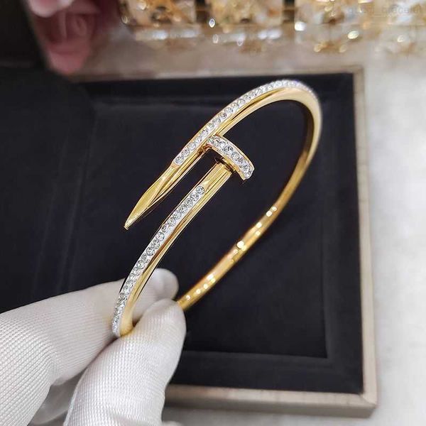 

2023 ca designer bracelets luxury brand fashion bangle stainless steel classic diamond bracelets jewelry for men and women party wedding, Black