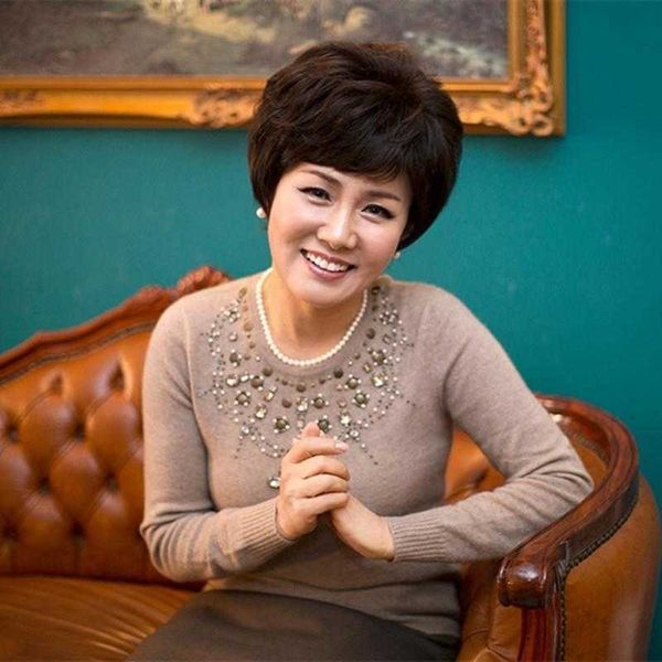 

whole wig short straight hair middle aged and elderly sheath women to give mom, Black