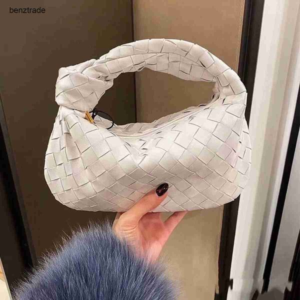 

bottegs venets jodie commuter handbag 2022 spring and summer new knotting jodie woven cowhide cowhorn dumpling cloud leather