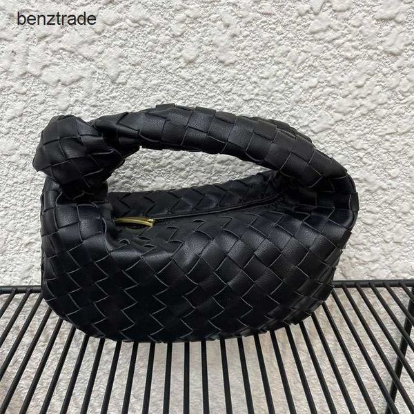 

bottegs venets jodie commuter hand bags nethong same knitting 2020 new cowhide mini cloud female portable knotted cowhorn