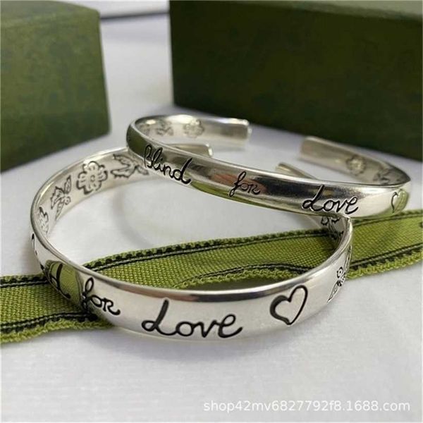 

2023 designer new fashion jewelry fearless bracelet flower old wide narrow version male and female lovers, Black